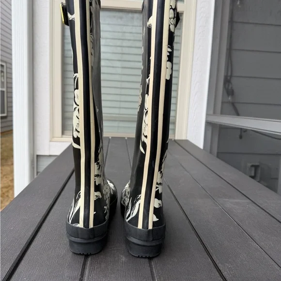 Joules Welly Black and Cream floral Rain Boots, women’s 8 - Picture 3 of 6